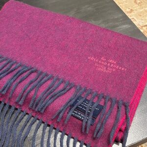 Fuchsia and Navy Wool Scarf. Saville Row London.
100% Cashmere.  Never used.
